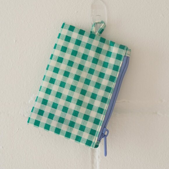 NWOT Baggu Flat Pouch Small - Green Gingham - Picture 3 of 4